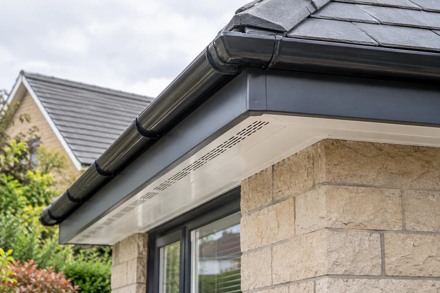 Soffit ventilation and fascia corner